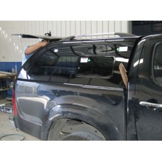 Nissan Navara kastikate kõrvaletõmmatavate akendega eXtensa Hardtop Canopy